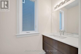 3194 Orion Blvd in Orillia, ON - Building Photo - Building Photo