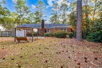 2818 Millbrook Rd in Fayetteville, NC - Building Photo - Building Photo