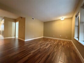 1901 Brun St in Houston, TX - Building Photo