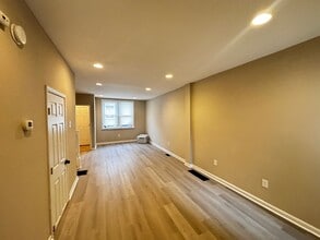 2425 S Darien St in Philadelphia, PA - Building Photo - Building Photo