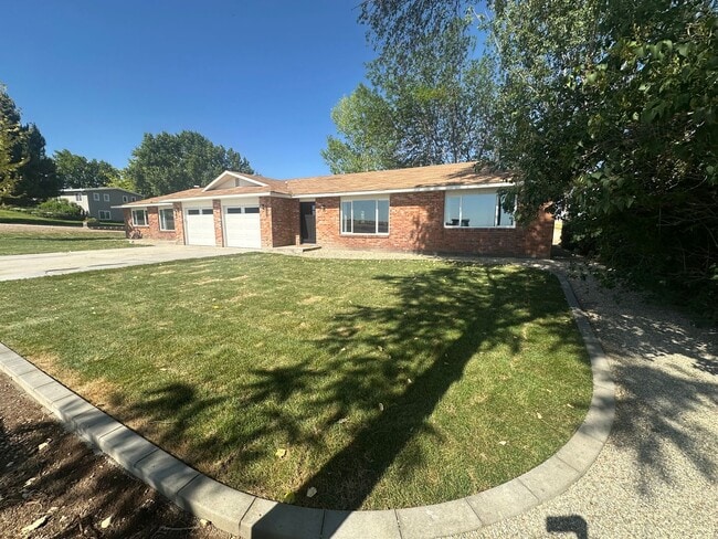 property at 18893 Chicken Dinner Rd