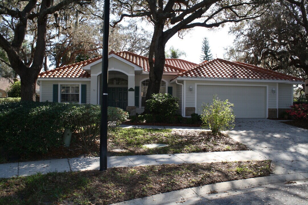 1560 Jutland Dr in Trinity, FL - Building Photo