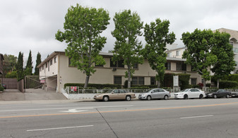 Woodman Villas Apartments