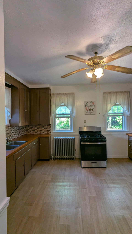 property at 3062 Pawtucket Ave