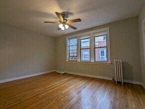 542 W Surf St, Unit #540-N3 in Chicago, IL - Building Photo - Building Photo