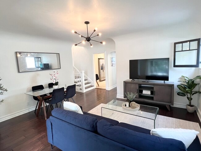 7865 Willoughby Ave, Unit 7865 in West Hollywood, CA - Building Photo - Building Photo