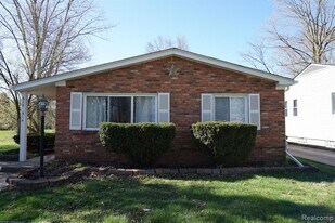 314 Fairgrove St in Romeo, MI - Building Photo