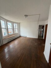 49 S Front St in York Haven, PA - Foto de edificio - Building Photo