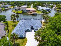 12 Crossway Ct E in Palm Coast, FL - Foto de edificio - Building Photo