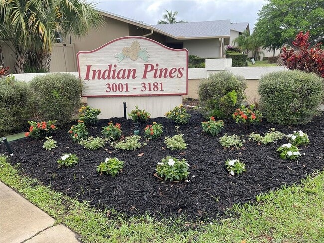 3181 SE Aster Ln in Stuart, FL - Building Photo - Building Photo