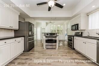 106 25th Ave NE in St. Petersburg, FL - Building Photo - Building Photo