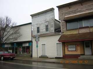 352 Main St in Bolivar, NY - Foto de edificio