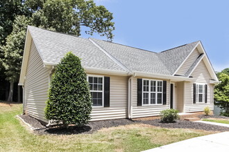 3440 Autumn Dr in Gastonia, NC - Building Photo - Building Photo