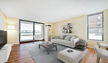 1715 Chicago Ave in Evanston, IL - Foto de edificio - Building Photo