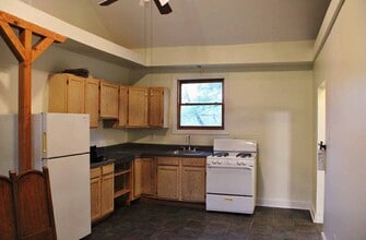 300 Budd Rd in Woodbourne, NY - Building Photo - Building Photo