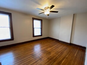 301 E 19th Ave in Columbus, OH - Foto de edificio - Building Photo