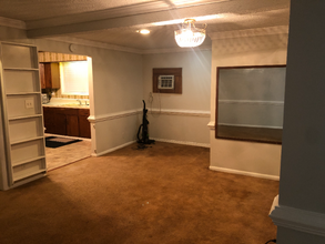9915 E Franklin Ave in Glenn Dale, MD - Building Photo - Building Photo