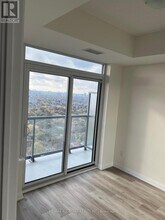 3260 Sheppard Ave E in Toronto, ON - Building Photo - Building Photo