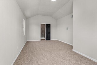 15225 Woodforest Blvd in Channelview, TX - Building Photo - Building Photo