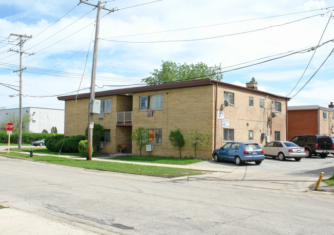 2450 Rose St in Franklin Park, IL - Building Photo - Building Photo