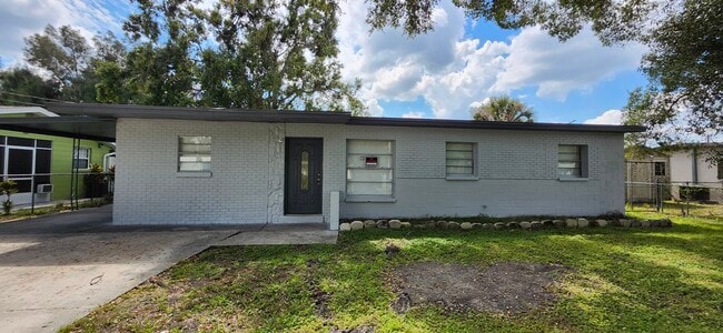 4903 South 82nd Street in Tampa, FL - Building Photo - Building Photo