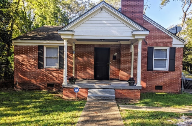 property at 22 W Cromwell St