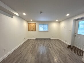 15 Cherrybark Cres in St John's, NL - Building Photo - Building Photo