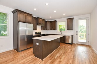 1739 Crest Rd in Raleigh, NC - Building Photo - Building Photo