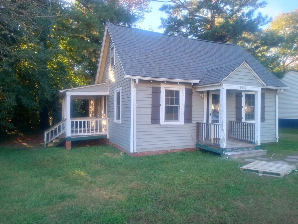 4908 Leonard Ave in Richmond, VA - Building Photo