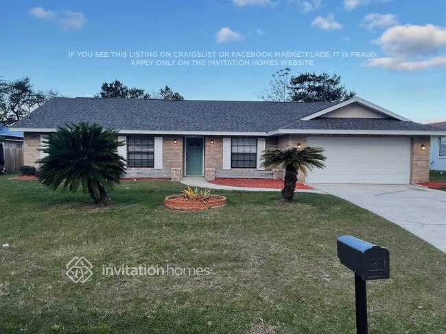 property at 2117 E Parkton Dr