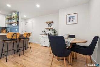 1742 Boston Post Rd in Westbrook, CT - Building Photo - Building Photo