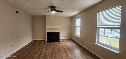 4112 Mimosa View Dr in Louisville, KY - Building Photo - Building Photo