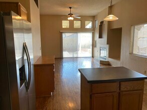 8177 Burnt Sienna St in Las Vegas, NV - Building Photo - Building Photo