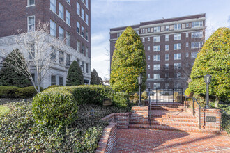 Dartmouth - Willow Terrace Condo in Louisville, KY - Building Photo - Building Photo