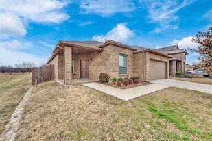 144 Creek Terrace Dr in Fort Worth, TX - Building Photo