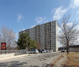 30 Tuxedo Court Apartments in Toronto, ON - Building Photo - Building Photo