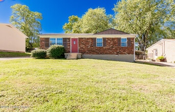 120 Franklin Ave in La Grange, KY - Building Photo - Building Photo