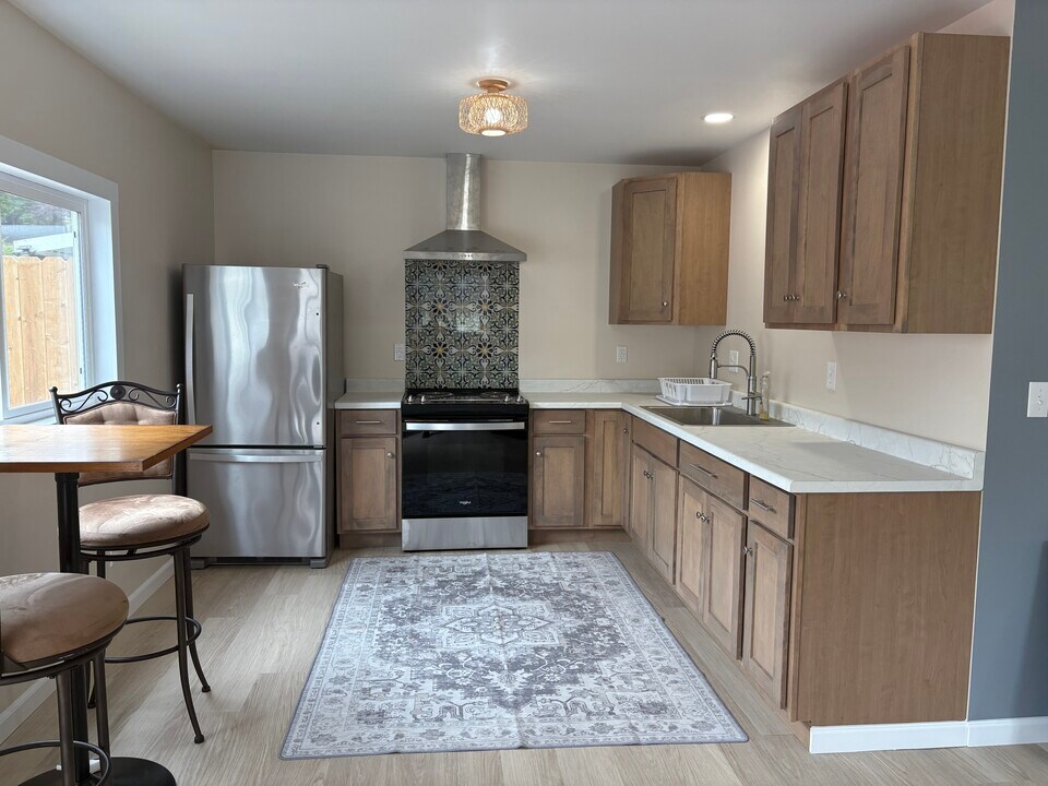 6363 Brian Ln in Eureka, CA - Building Photo