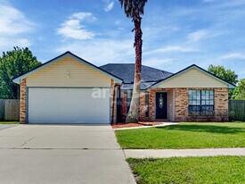 2483 Ambrosia Dr in Middleburg, FL - Building Photo
