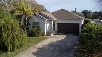 228 Herada St in St. Augustine, FL - Building Photo