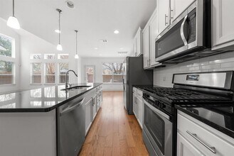 1501 Homespun Rd in Austin, TX - Building Photo - Building Photo