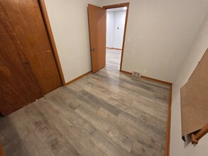 41 W Interstate St in Bedford, OH - Building Photo - Building Photo