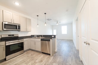 The Alps in Cleburne, TX - Building Photo - Building Photo