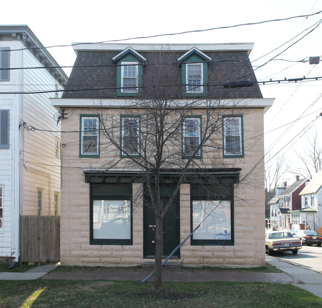 425 High St in Chestertown, MD - Foto de edificio - Building Photo