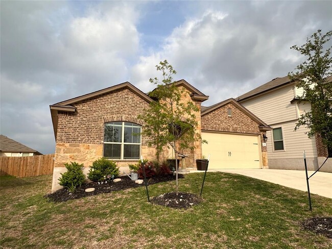216 Midas Ln in Jarrell, TX - Building Photo - Building Photo