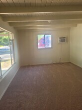 4986 Date Ave in Sacramento, CA - Building Photo - Building Photo