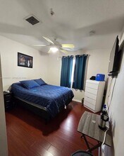 8956 W Flagler St in Miami, FL - Building Photo - Building Photo