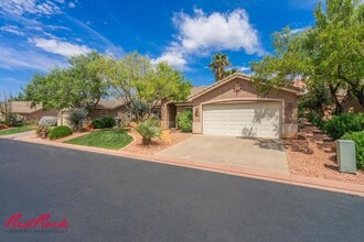 1173 W Snow Canyon Pkwy in Saint George, UT - Building Photo - Building Photo