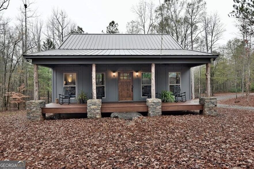 2323 Pleasant Valley Rd in Woodland, GA - Foto de edificio