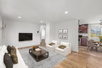 725 Washington Heights Rd in El Cajon, CA - Building Photo - Building Photo